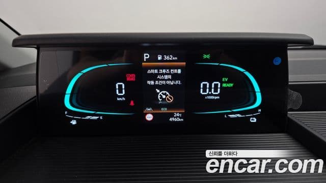 Hyundai Staria 2025 — Фото 8/20