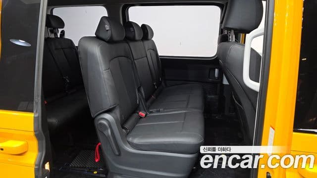Hyundai Staria 2025 — Фото 12/20