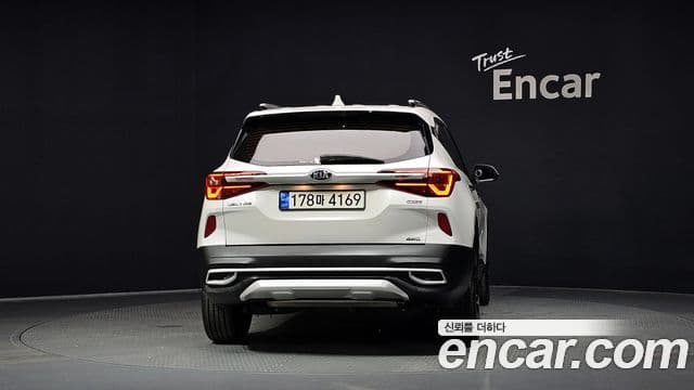 Kia Seltos 2021 — ფოტო 4/20