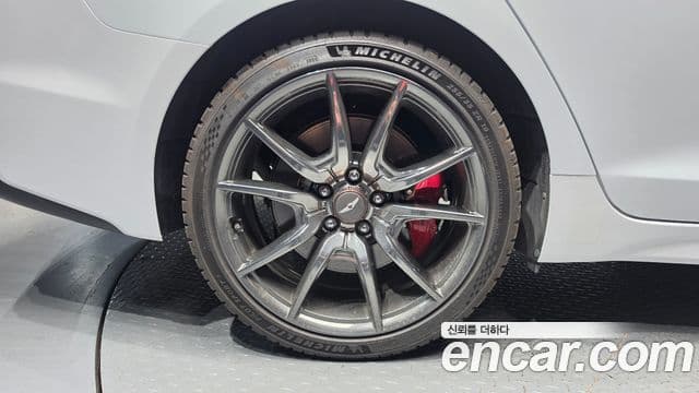 Genesis G70 2018 — Photo 4/30