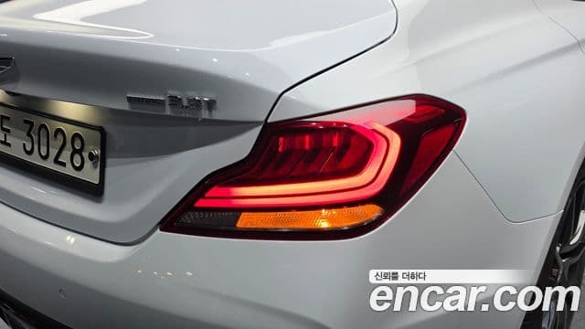 Genesis G70 2018 — Photo 19/30