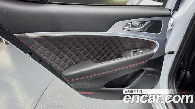 Genesis G70 2018 — Photo 7/30