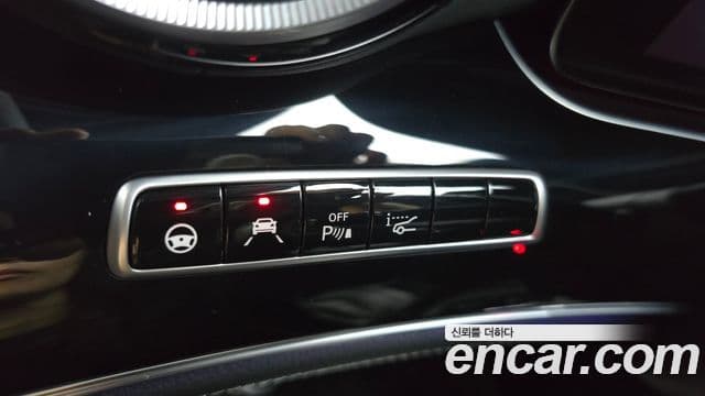 Mercedes-Benz AMG GT 2020 — Фото 16/20