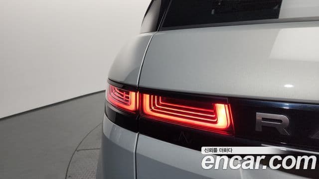 Land Rover Range Rover Evoque 2022 — Photo 25/34