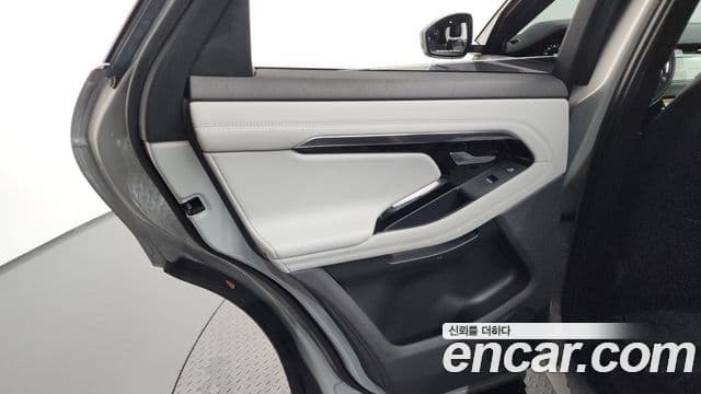 Land Rover Range Rover Evoque 2022 — Photo 3/34