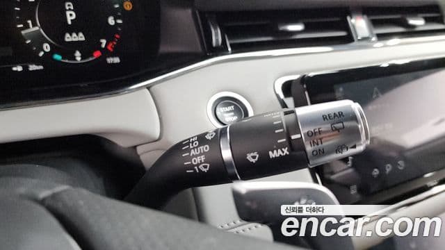 Land Rover Range Rover Evoque 2022 — Photo 29/34