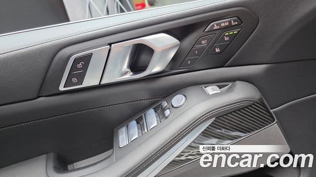 BMW X7 2025 — Фото 19/20
