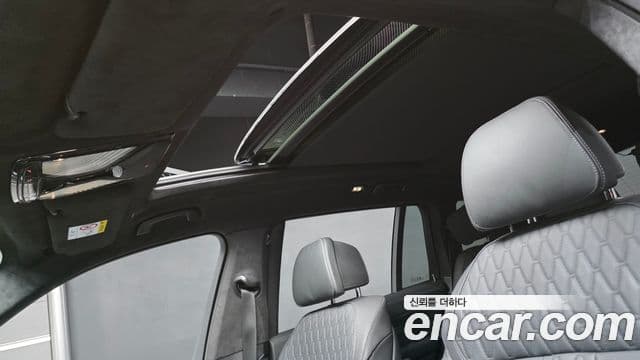 BMW X7 2025 — Photo 11/30