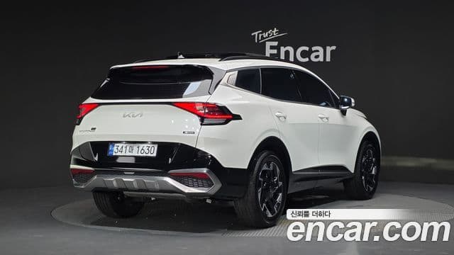 Kia Sportage 2022 — ფოტო 2/20