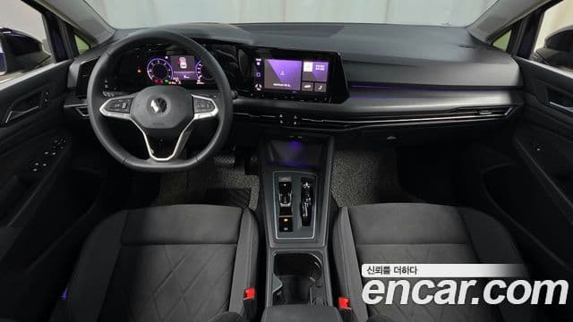 Volkswagen Golf 2022 — ფოტო 7/20