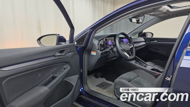 Volkswagen Golf 2022 — ფოტო 10/20