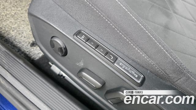 Volkswagen Golf 2022 — ფოტო 15/20
