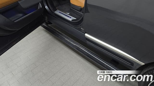 Land Rover Range Rover 2021 — Photo 17/33