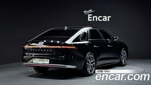 Hyundai Grandeur 2023 — ფოტო 2/20
