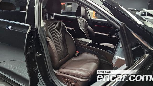 Hyundai Grandeur 2023 — ფოტო 12/20