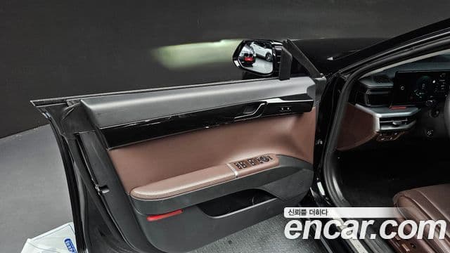 Hyundai Grandeur Hybrid 2023 — Photo 1/34
