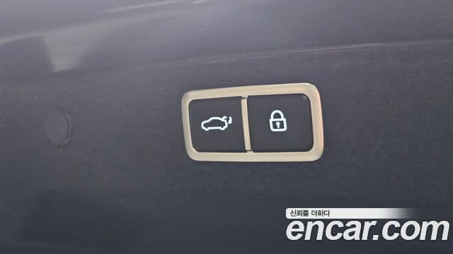Hyundai Grandeur Hybrid 2023 — Photo 5/34