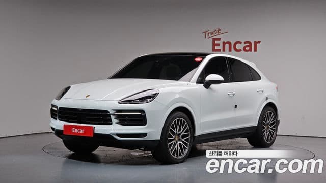 Porsche Cayenne 2022 — Photo 13/35