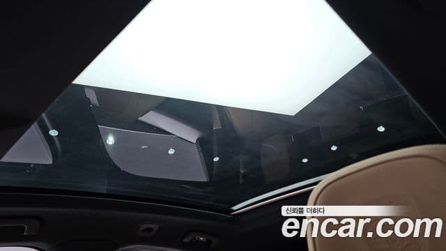 Porsche Cayenne 2022 — Photo 20/35