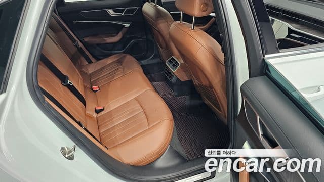 Audi A6 2022 — Şəkil 11/20