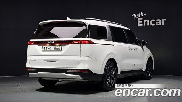 Kia Carnival 2023 — Şəkil 2/20