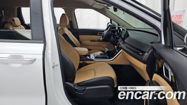Kia Carnival 2023 — Şəkil 11/20