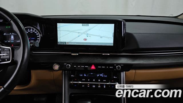 Kia Carnival 2023 — Şəkil 14/20