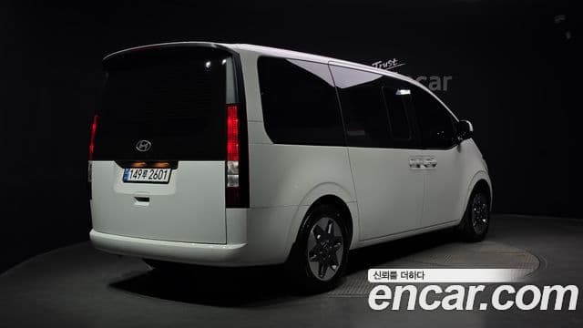 Hyundai Staria 2024 — Şəkil 2/20
