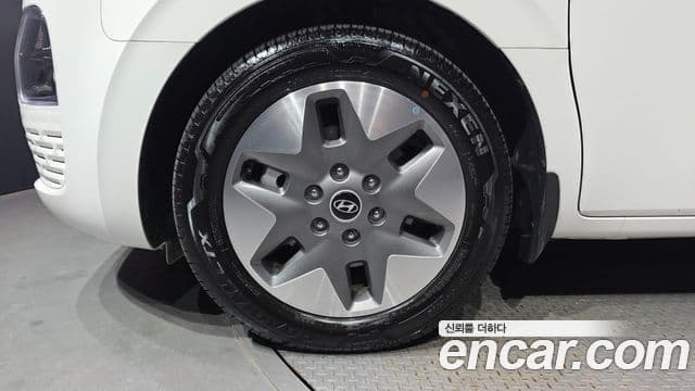 Hyundai Staria 2024 — Şəkil 5/20