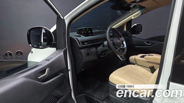 Hyundai Staria 2024 — Şəkil 10/20