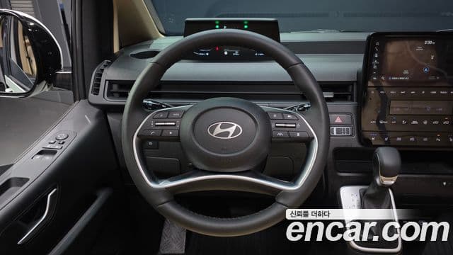 Hyundai Staria 2024 — Şəkil 13/20