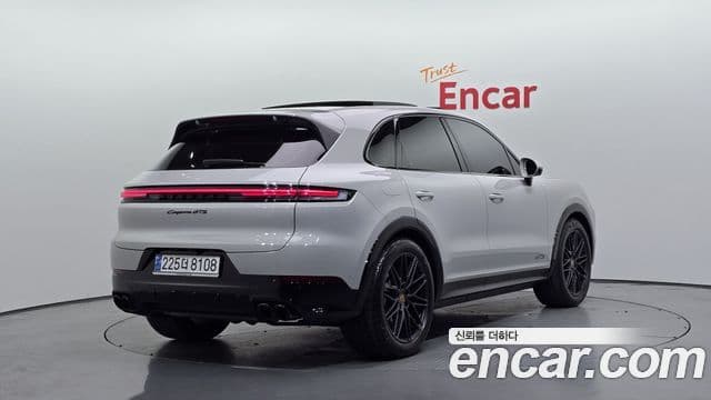 Porsche Cayenne 2025 — Şəkil 2/20