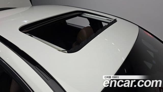 Mercedes-Benz E-Class 2023 — Şəkil 19/20