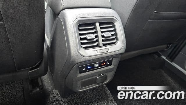 Volkswagen Tiguan Allspace 2023 — Фото 17/20