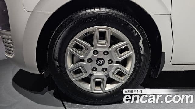 Hyundai Staria 2024 — ფოტო 5/20