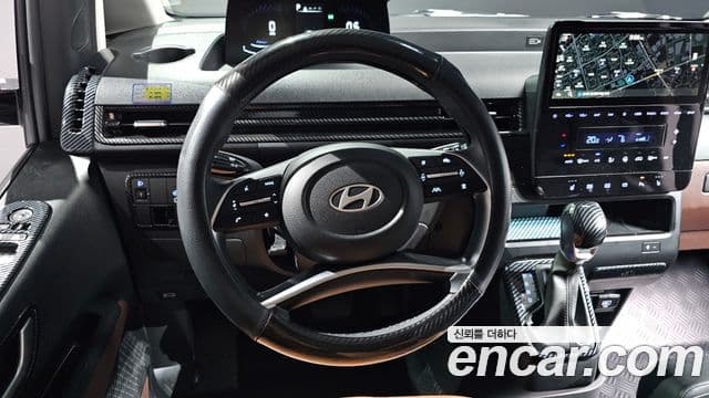 Hyundai Staria 2024 — ფოტო 13/20