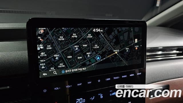 Hyundai Staria 2024 — ფოტო 16/20