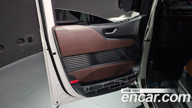 Hyundai Staria 2024 — Photo 10/33