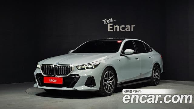 BMW 5 Series 2025 — Şəkil 1/20