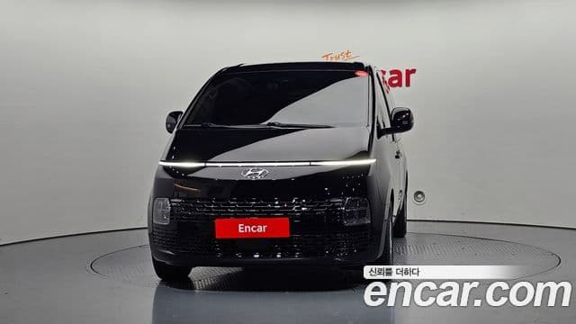 Hyundai Staria 2023 — Фото 3/20