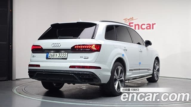 Audi Q7 2022 — Şəkil 2/20
