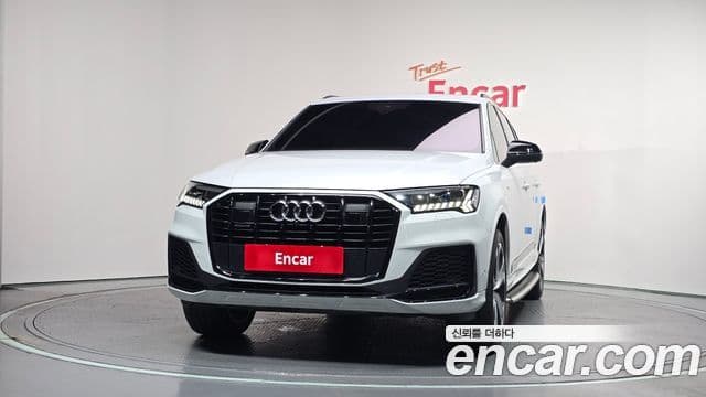 Audi Q7 2022 — Şəkil 3/20