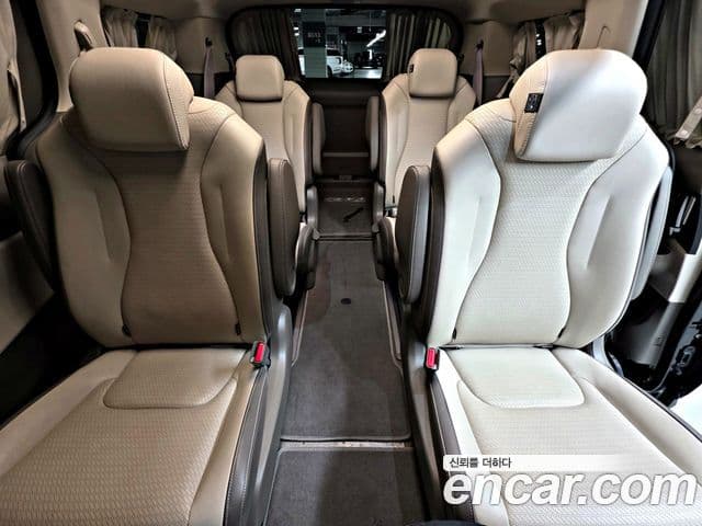 Kia Carnival 2022 — Şəkil 8/20