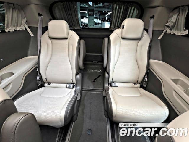 Kia Carnival 2022 — Şəkil 9/20