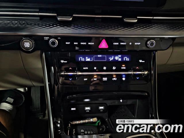Kia Carnival 2022 — Şəkil 17/20