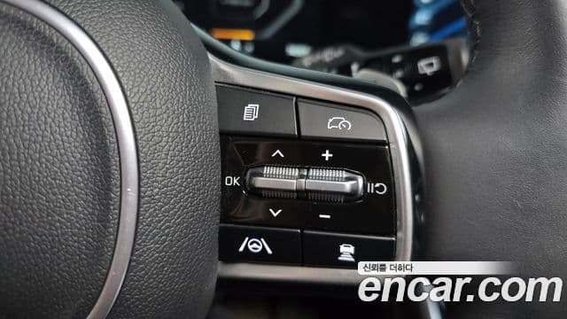 Kia Carnival 2024 — Şəkil 17/20