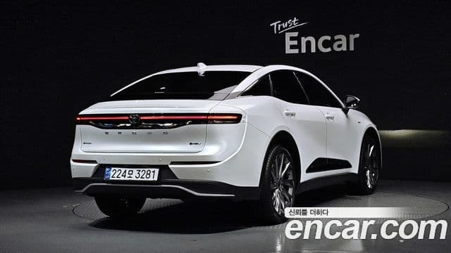 Toyota Crown Crossover 2025 — Şəkil 2/20