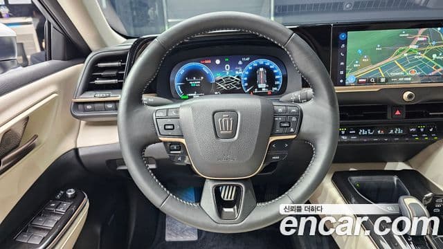 Toyota Crown Crossover 2025 — Şəkil 13/20
