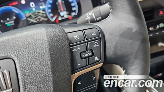 Toyota Crown Crossover 2025 — Şəkil 15/20