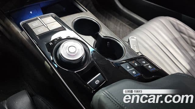 Kia K8 2023 — ფოტო 8/20